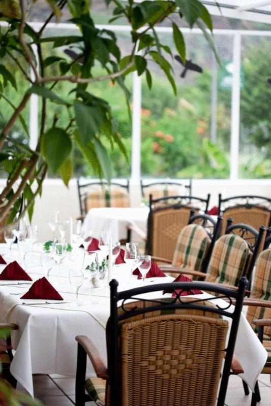 Hotel Zehnthof Ирциг Экстерьер фото