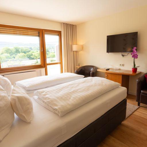 Hotel Zehnthof Ирциг Экстерьер фото