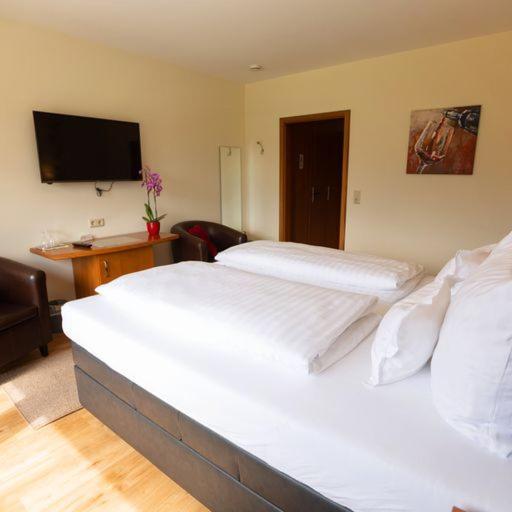 Hotel Zehnthof Ирциг Экстерьер фото